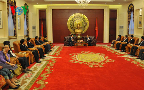 ງານພົບປະແລກປ່ຽນຫວຽດນາມ - ລາວ ເນື່ອງໃນໂອກາດບຸນເຕັດຂອງຫວຽດນາມ